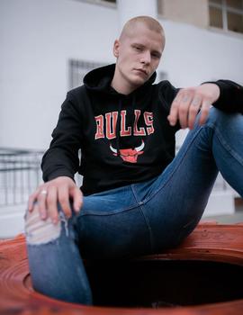 Sudadera Capucha NEW ERA TEAM LOGO CHICAGO BULLS - Negro