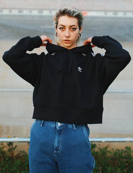 Sudadera crop sales adidas