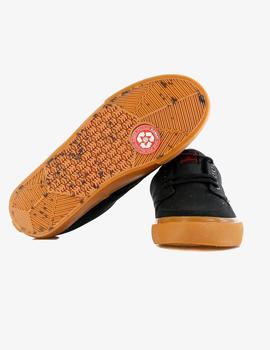 Zapatillas TOPAZ C3 - Black Gum Red