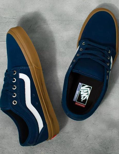 Vans chukka low navy gum hotsell