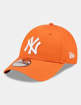 Gorra NEW ERA 9FORTY ESSENTIAL YANKEES - Taupe/White