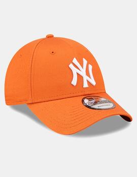 Gorra NEW ERA 9FORTY ESSENTIAL YANKEES - Taupe/White