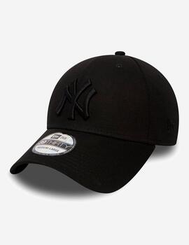 Gorra NEW ERA 3930 BASIC NEW YORK YANKEES - Black/Black