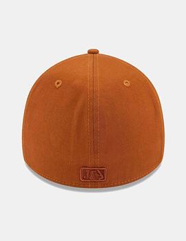 Gorra NEW ERA 930 ESSENTIAL NEW YORK YANKEES - Taupe