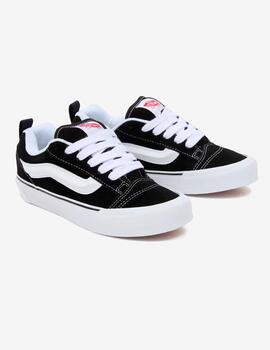 Zapatillas VANS KNU SKOOL - Negro/Blanco