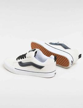 Zapatillas VANS KNU SKOOL - Suede White/Black