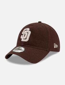 Gorra NEW ERA CORE CLASSIC 920 REP SADPAD - Dark Brown