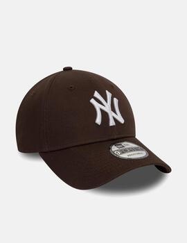 Gorra NEW ERA 940 NOS LEAGUE ESS NEYYAN - Dark Brown