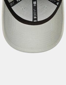 Gorra 940 NEW ERA ESSENTIAL 002 RBULLF1 - Grey