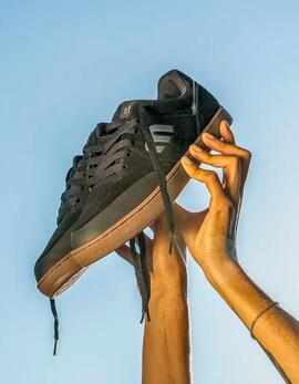 Zapatillas ETNIES MARANA - Black/Gum/Dark Grey