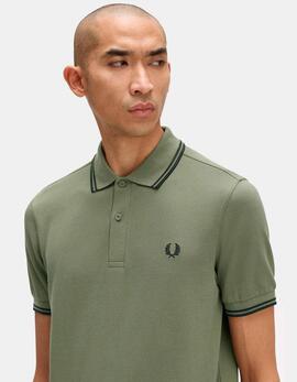 Polo FRED PERRY M3600 - Laurel Wreath Green/Black