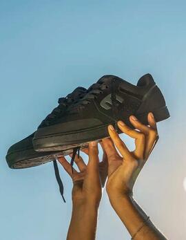 Zapatillas ETNIES MARANA - Black Dirty Wash