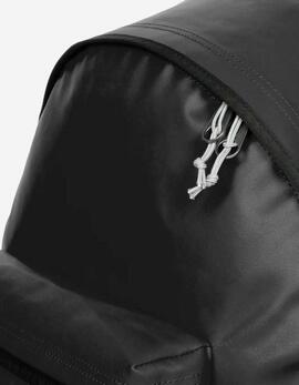 Mochila EASTPAK DAY PAK'R 24L- Tarp Black2
