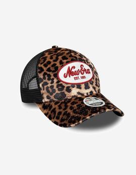 Gorra 940 NEW ERA LEOPARD MC AF TRUCKER - Beige
