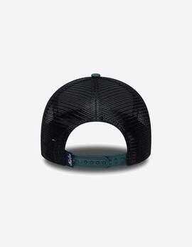 Gorra 940 NEW ERA NE PATCH TRUCKER - Dark Green
