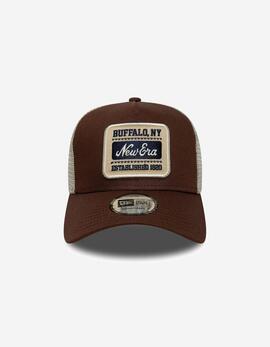 Gorra 940 NEW ERA NE PATCH TRUCKER - Marrón