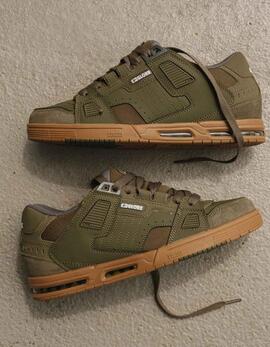 Zapatillas GLOBE SABRE - Moss/Gum